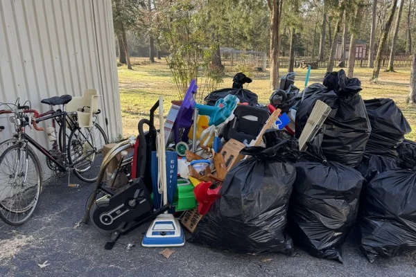 Professional junk hauling in Corsicana, TX